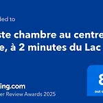 Vaste Chambre Au Centre Ville, A 2 Minutes Du Lac